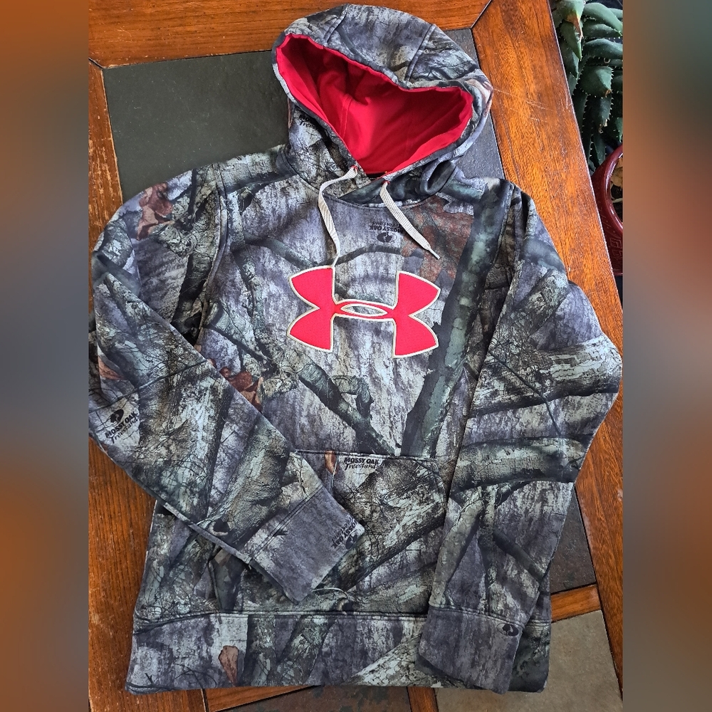 Womens Y2K Under Armour Camo & Pink Hoodie - Size Small